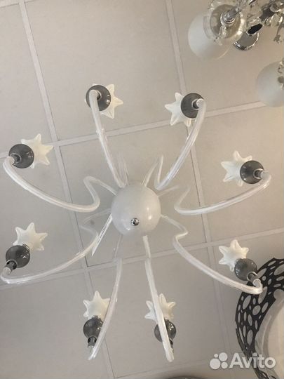 Люстра новая