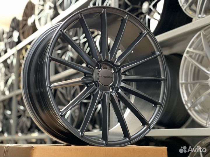 Диски Vossen VFS2 R15 7j ET+35 4*100