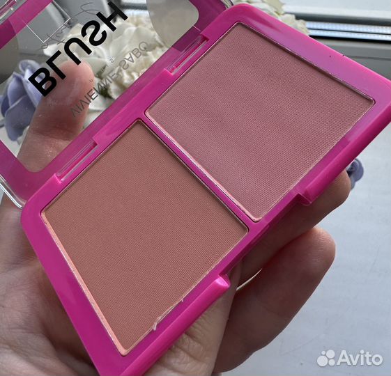 Палетка румян для лица новая