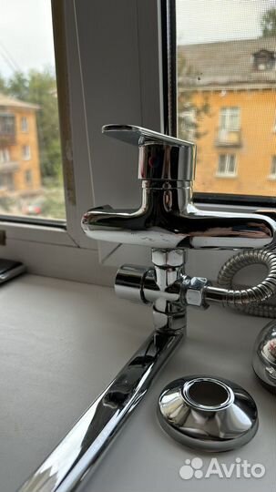 Смеситель для ванны с душем