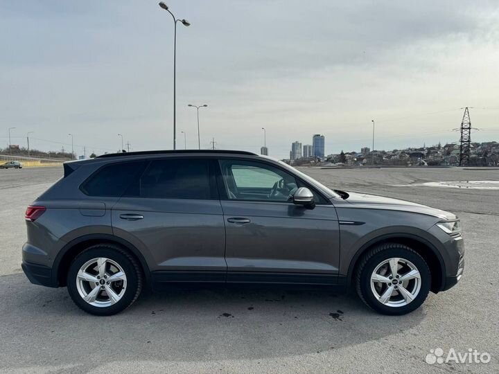 Volkswagen Touareg 3.0 AT, 2020, 110 000 км