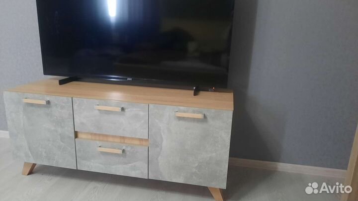Тумба под телевизор новая