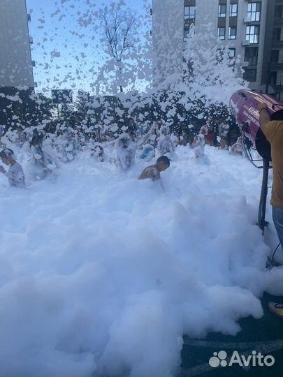 Пенная вечеринка-Аниматор-Холли