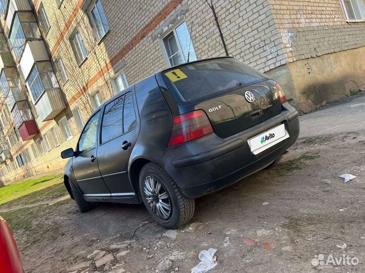Volkswagen Golf 1.4 МТ, 2000, 300 000 км