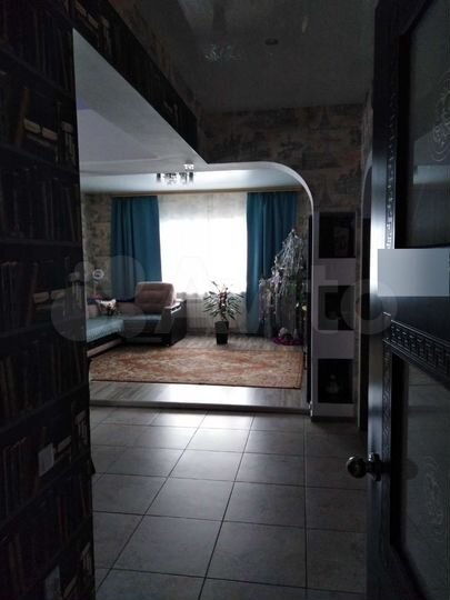 Дом 200 м² на участке 6 сот.