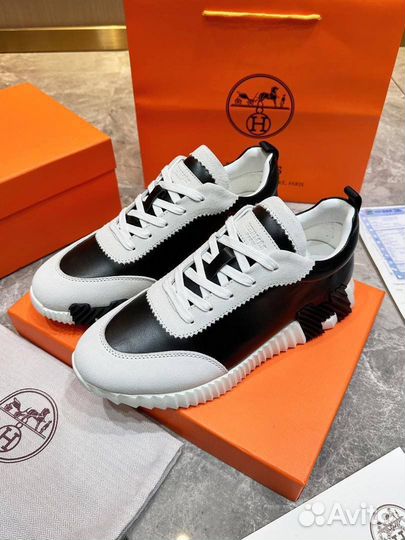 Кроссовки Hermes для повседневных образов