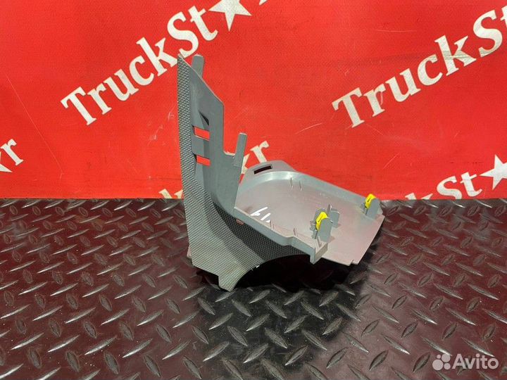 Накладка на торпедо Renault T