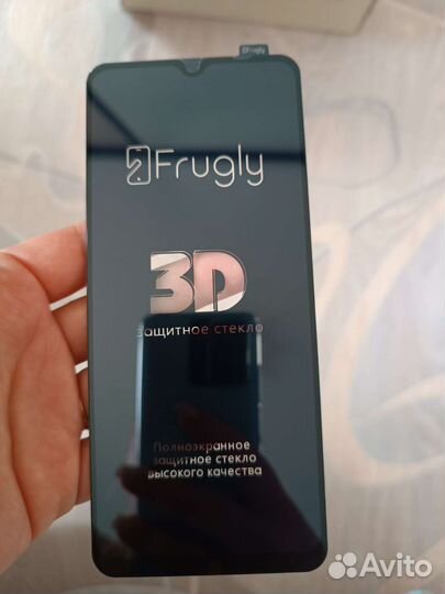 Отдам два стекла защитных