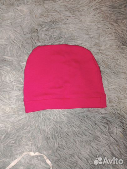 Жилет, шапочки, носочки