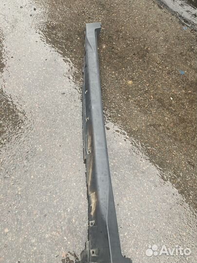 Порог пластиковый (левый) nissan x-traail t32