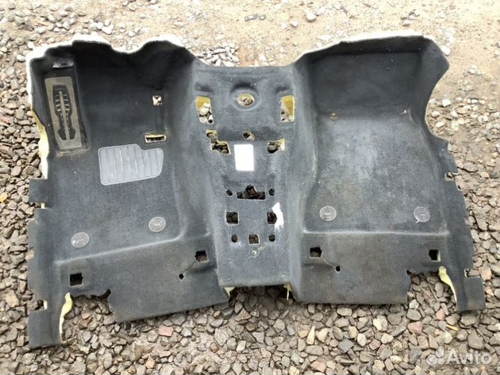 Покрытие напольное (ковролин) переднее Bmw 6-Serie