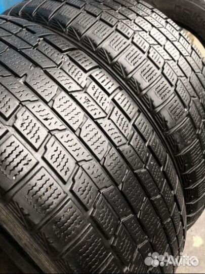 Dunlop Graspic DS3 215/65 R16 98Q