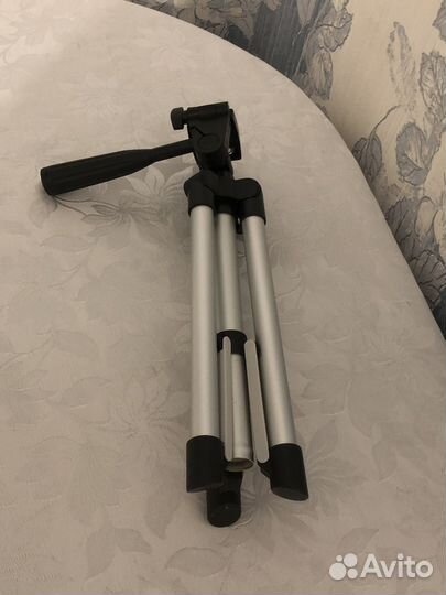 Штатив для фотоаппарата