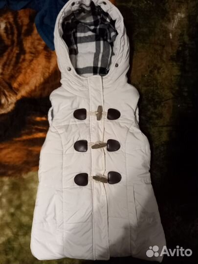 Безрукавка для девочки