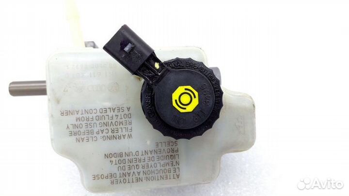 Главный тормозной цилиндр Volkswagen Jetta A5 BSE