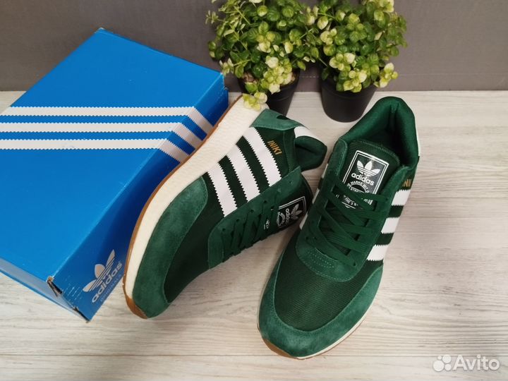 Кроссовки Adidas Iniki