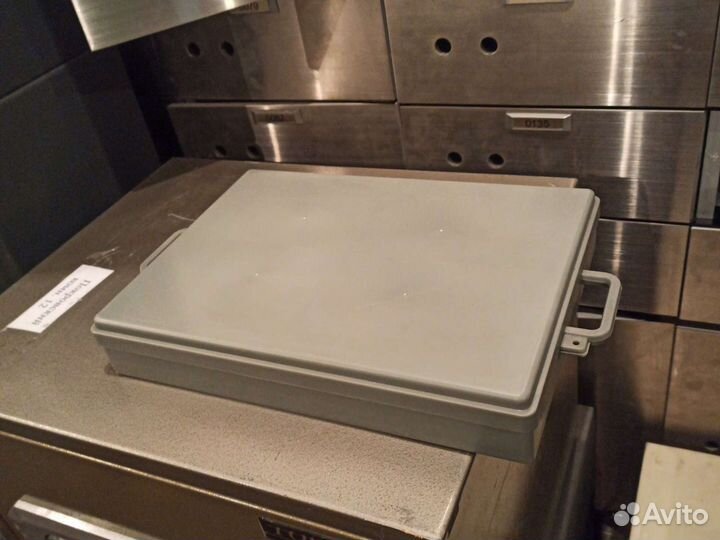 Ящик пластиковый