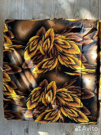 Ткань с орнаментом