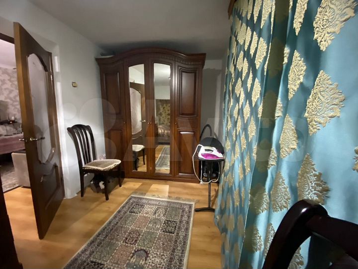2-к. квартира, 46 м², 1/3 эт.