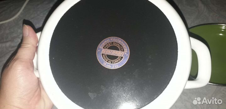 Кастрюля эмалированная