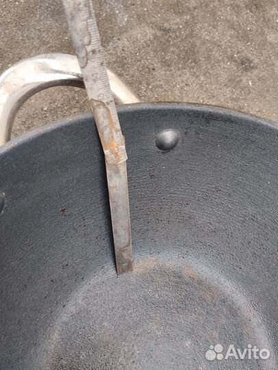 Казан чугунный бу