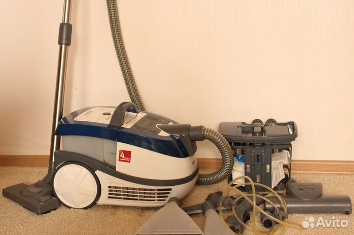 Моющий пылесос Zelmer Aquawelt 919