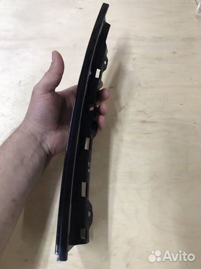 Накладка задней правой двери Superb 2