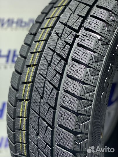 Goform W766 235/50 R18