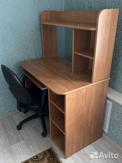 Компьютерный стол + стул
