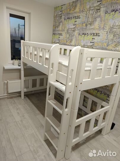 Двухъярусная кровать бу массив