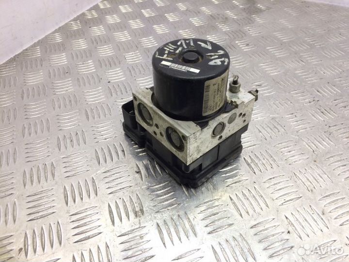 Блок ABS Ford Focus 3 2016