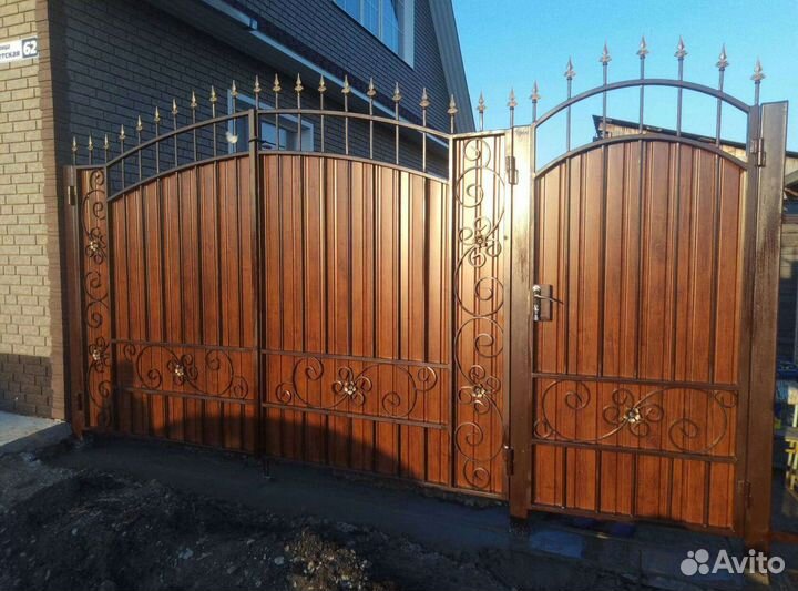 Ворота кованые и простые