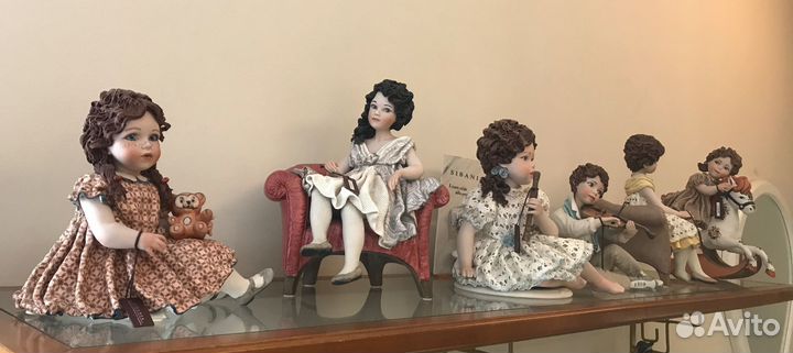 Фарфоровые статуэтки sibania