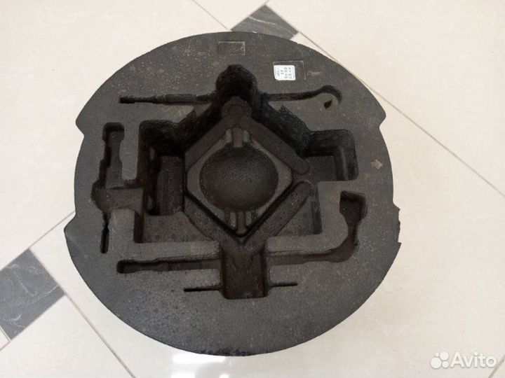 Ящик для инструмента Hyundai Elantra HD G4FC 2010