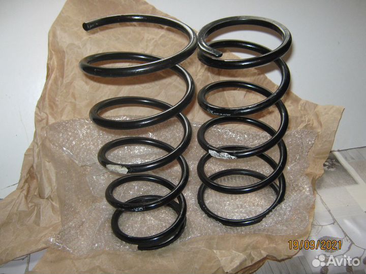 Mazda (пружины задние)