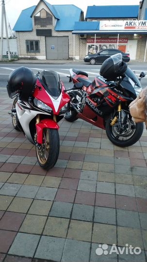 Honda cbr1000rr 2006г