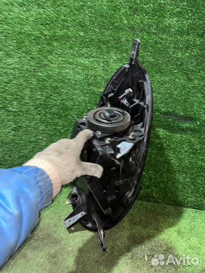 Фара передняя левая Nissan March AK12