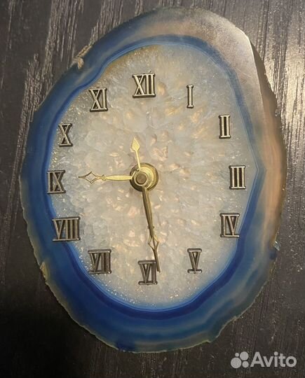 Часы из натурального камня