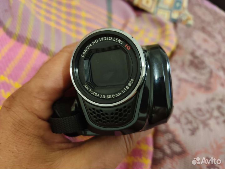 Цифровая видеокамера Canon Legria HF R26