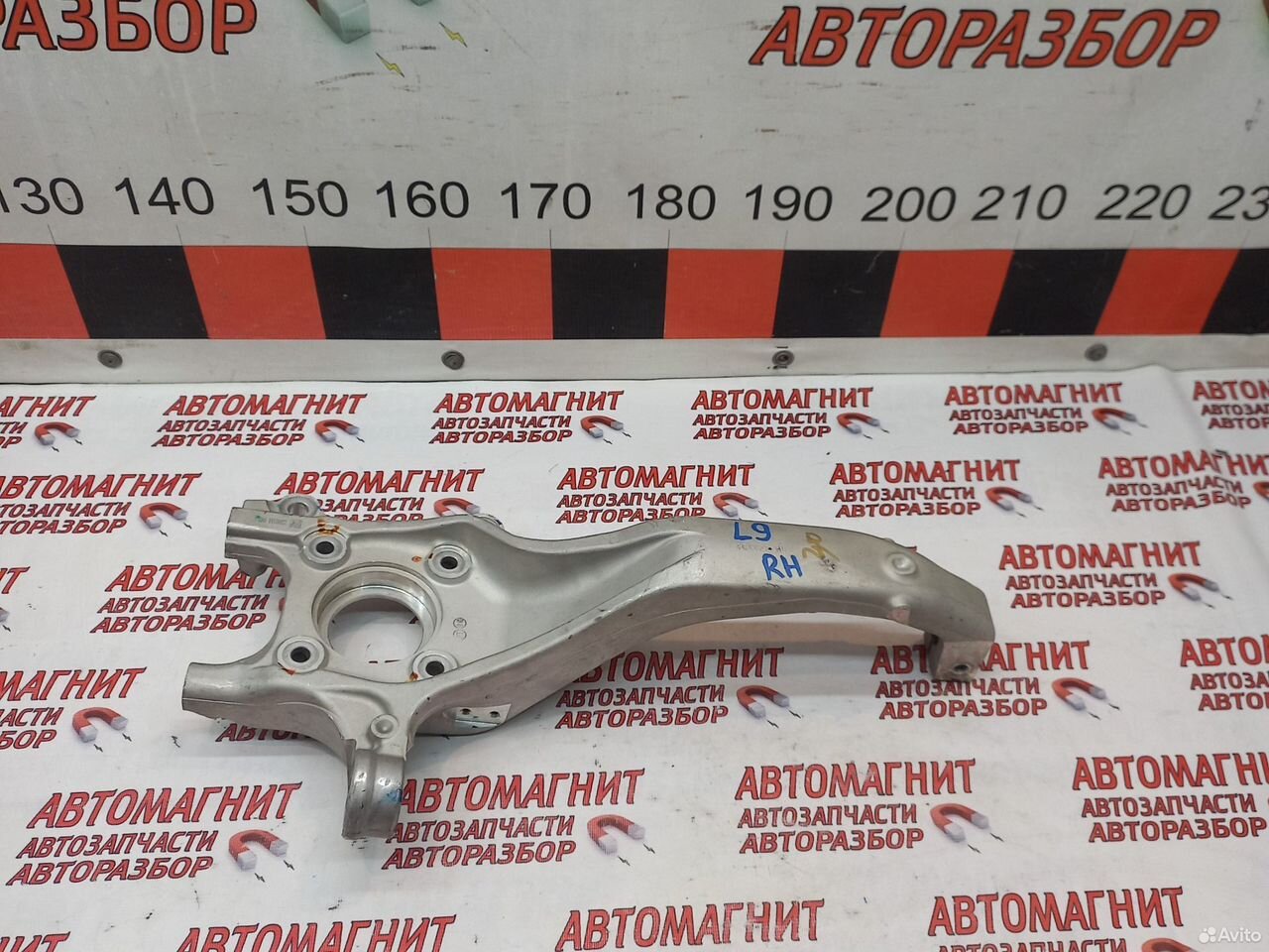 Кулак поворотный правый Lixiang L9 Лисян Ли9