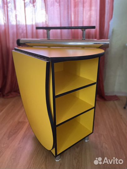 Маникюрный стол складной бу