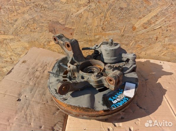 Передний кулак Kia Sportage 4 Киа Спортейдж 4