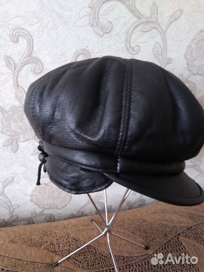 Кепка кожаная натуральная женская