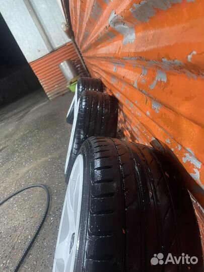 Продам, 195/40 р16, две сверловки 4/98, 4/100