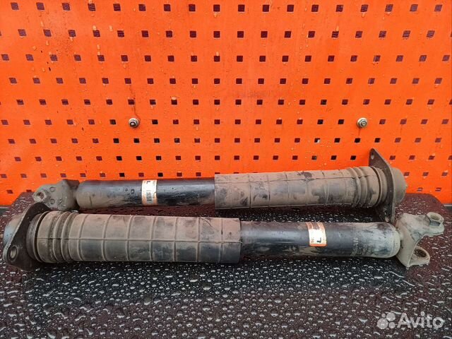 Амортизатор задний Infinity G35