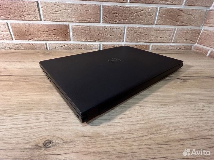 Dell inspiron 15-3567(core I3-6006U+radeon R5 2GB)