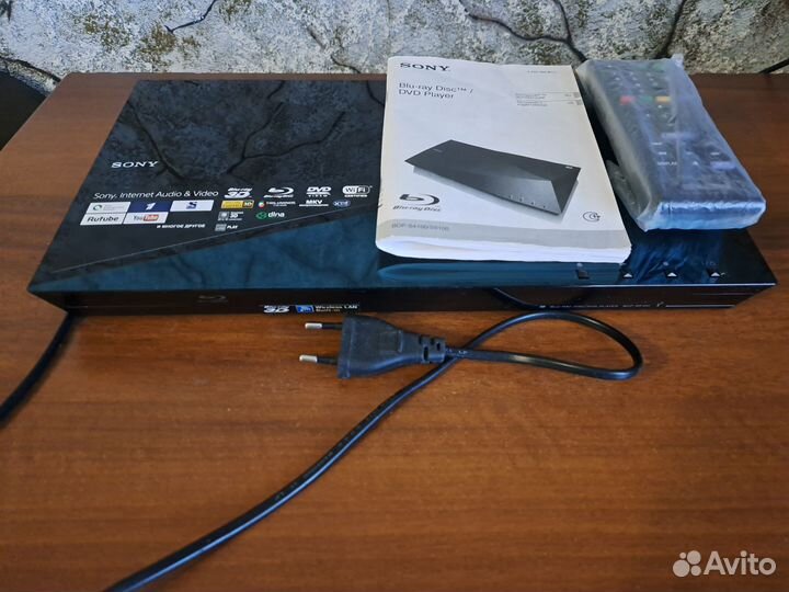 3D Blu ray плеер sony BDP-S5100 (Wi-Fi, Flac)