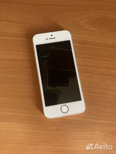 iPhone SE, 32 ГБ