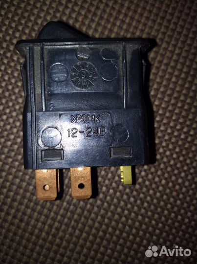 Клавиша (кнопка) обогрева сидений