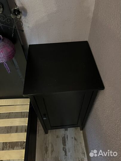 Хэмнес IKEA - Кровать 140 x 200 и 2 тумбы